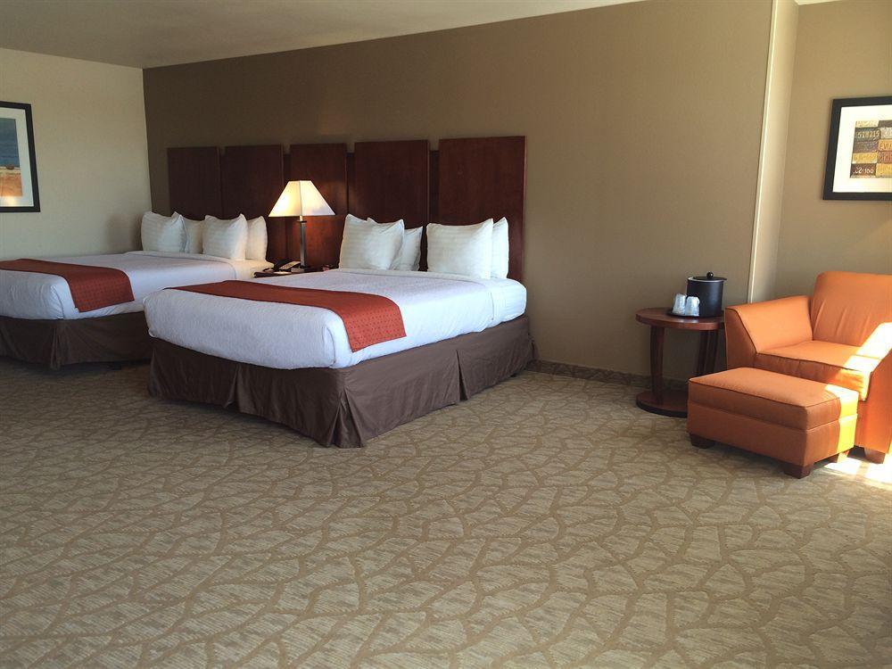 Holiday Inn Roswell By Ihg Exterior foto